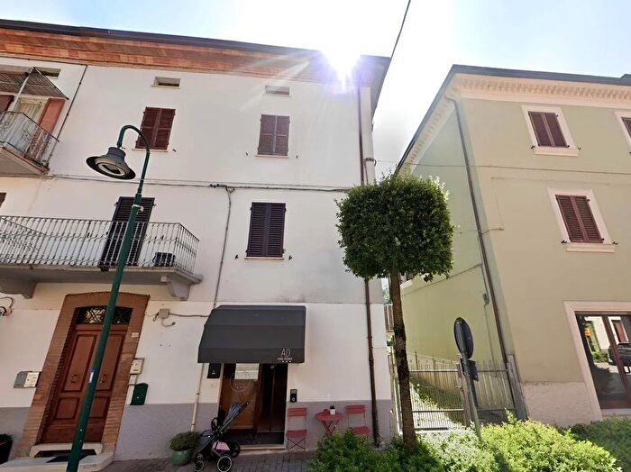 Appartamento trilocale in vendita in Corso Roma, Lunano