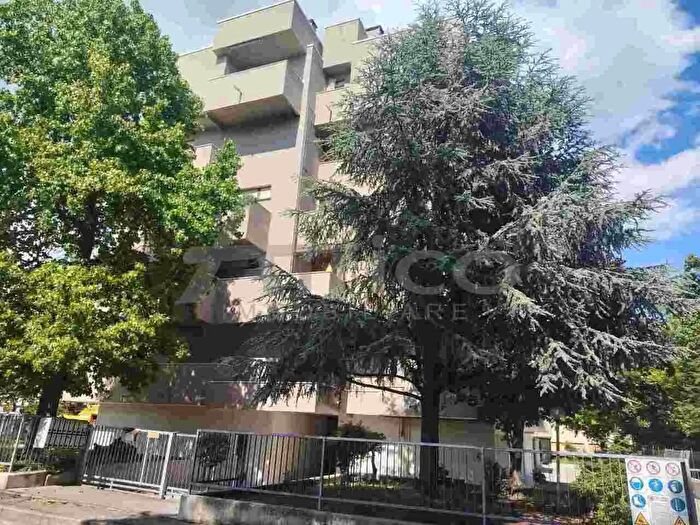 Appartamento quadrilocale in vendita in Via San Pio X Ro, Rovigo