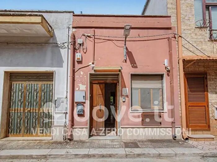 Casa quadrilocale in vendita in Corte Giovanna III d'Aragona, Mesagne