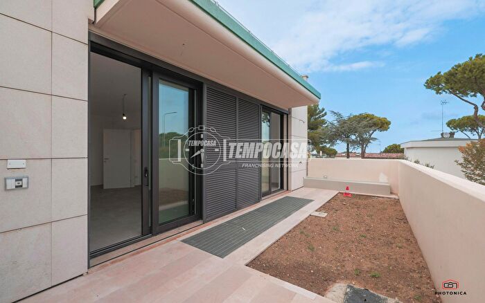 Appartamento quadrilocale in vendita in Viale Trebaci, Riccione