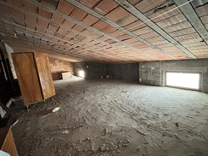 Appartamento quadrilocale in vendita in Viale dellIndustria, Badia Calavena