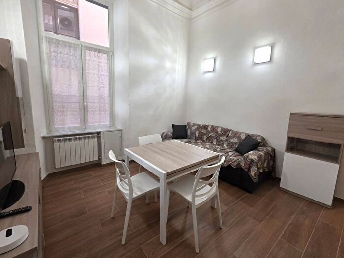 Appartamento bilocale in affitto in Vico di San Filippo, Prè, Genova