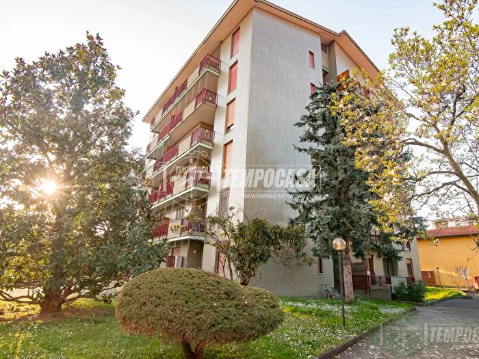 Appartamento quadrilocale in vendita in Via Risorgimento, Monza