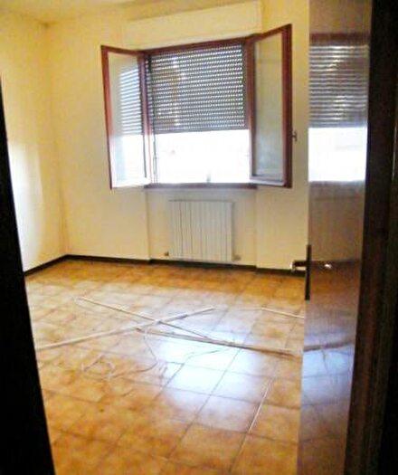 Appartamento con 5 locali in vendita in Via Montegrappa, Jesi