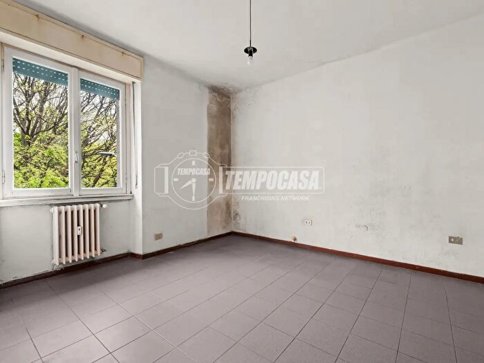 Appartamento monolocale in vendita in Piazza Insubria, Milano