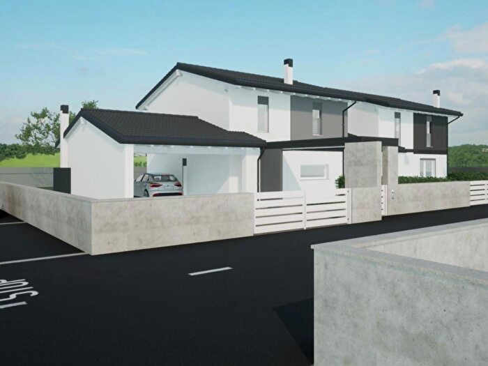 Casa con 5 locali in vendita in Pinzano Al Tagliamento