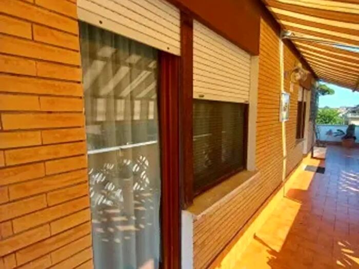 Appartamento quadrilocale in vendita in Viale Stella Marina, Anzio