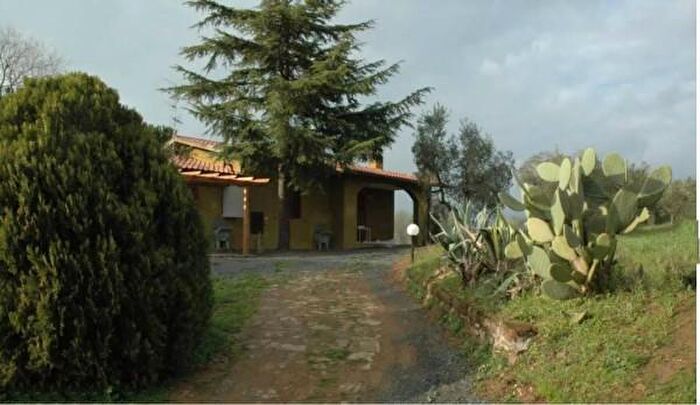 Appartamento con 5 locali in vendita in Strada Provinciale Sante Mariae, Grosseto