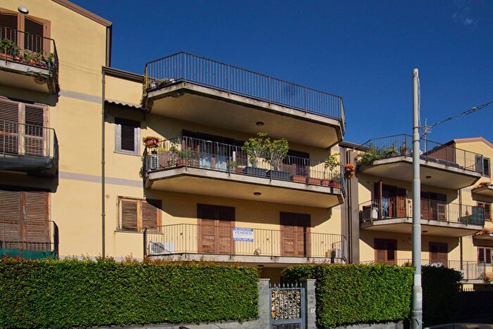 Appartamento quadrilocale in vendita in Via Etna, Riposto