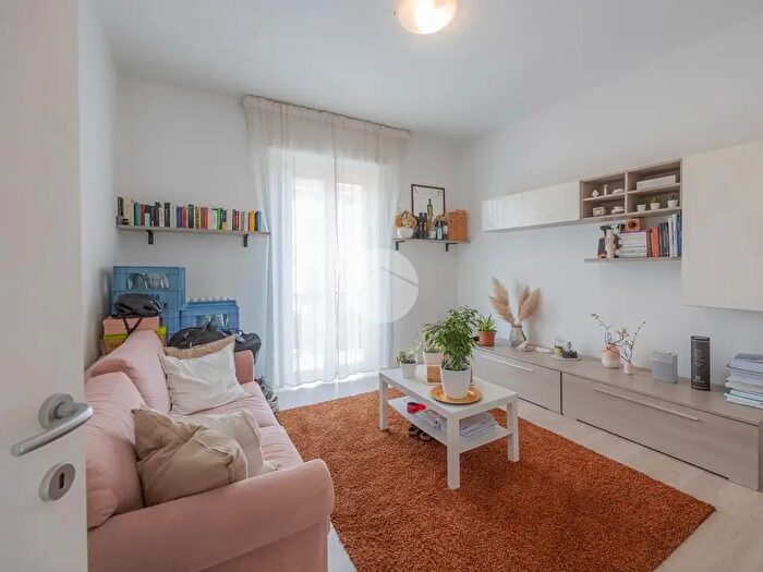 Appartamento trilocale in vendita in Via Centro, Verona
