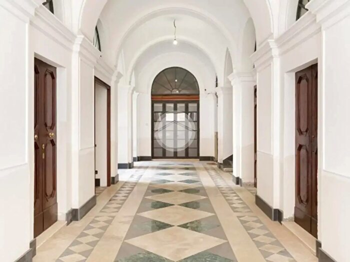 Appartamento quadrilocale in vendita in Via Ferruccio, Roma