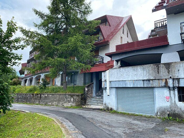 Appartamento quadrilocale in vendita in Via San Grato, Viola