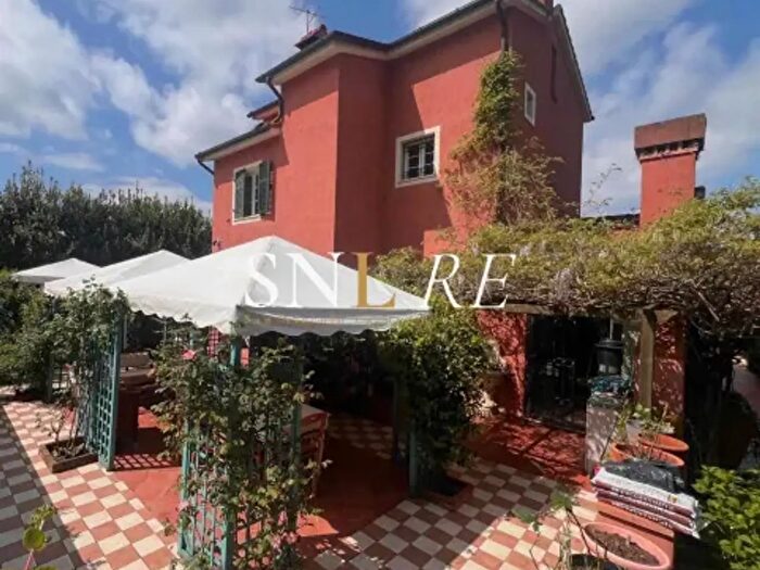 Casa con 6 locali in vendita in Via Canalburo, Sarzana