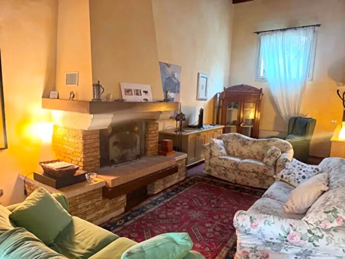 Casa con 6 locali in vendita in Ferrara