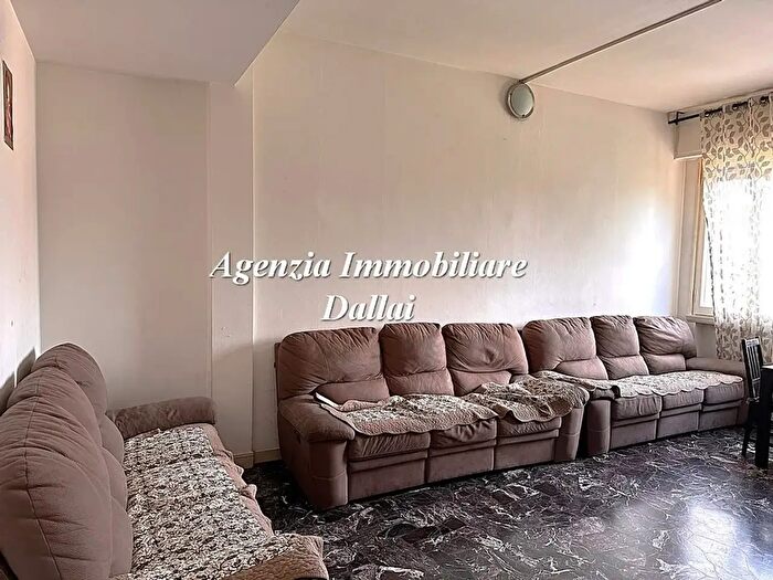 Appartamento con 6 locali in vendita in Via I Maggio, Borgo San Lorenzo