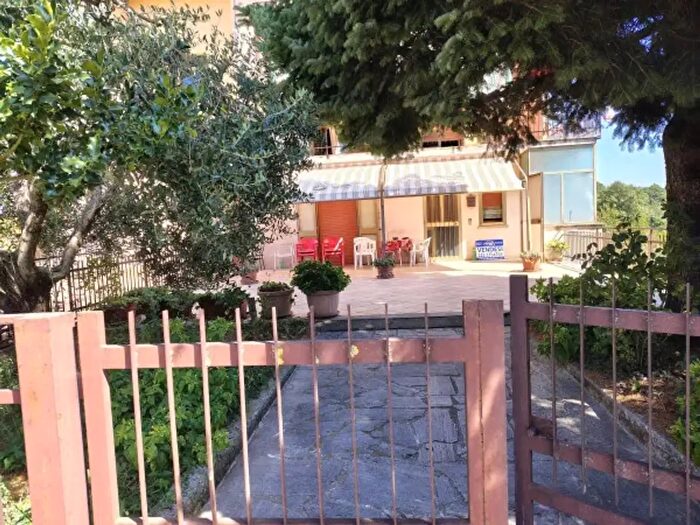 Appartamento con 5 locali in vendita in Strada Regionale Maremmana, Pitigliano