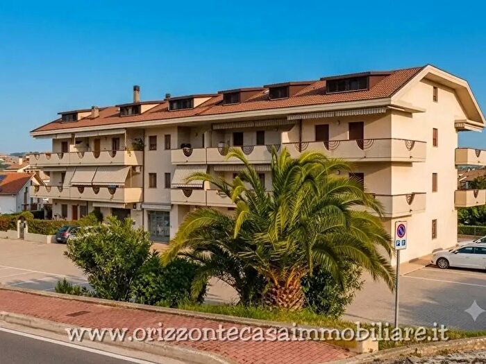 Appartamento con 5 locali in vendita in Maltignano