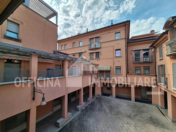 Appartamento trilocale in vendita in Via Nazionale Sud, Colico