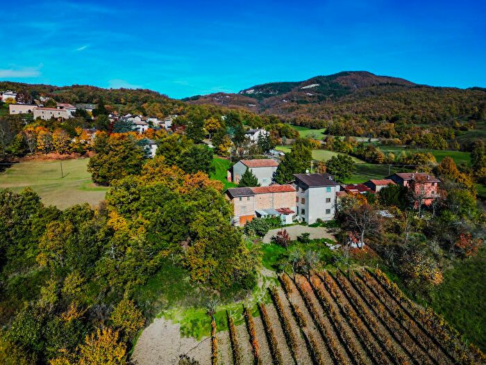 Casa quadrilocale in vendita in Loc Olza, Morfasso