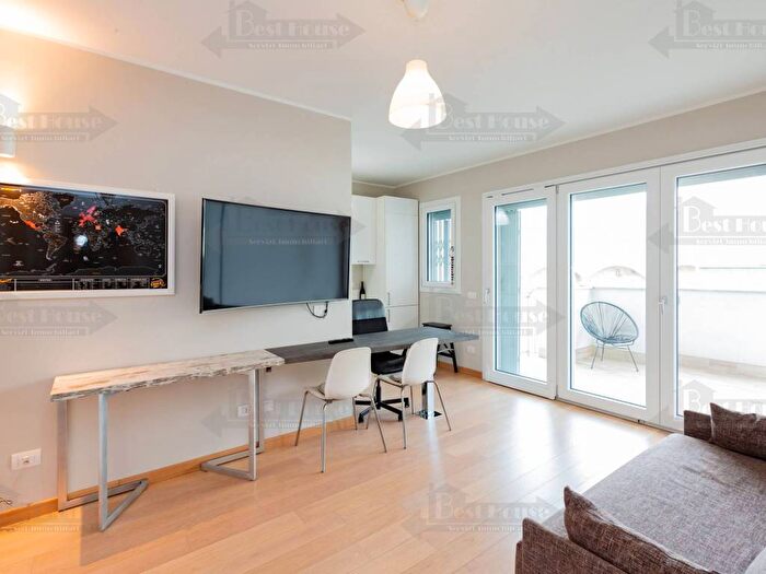 Appartamento bilocale in affitto in Via Ronchi, Udine, Milano