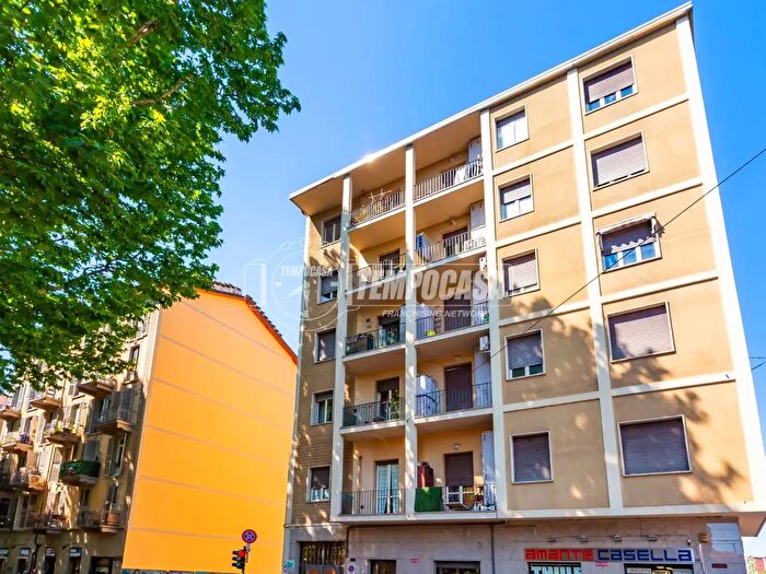 Appartamento trilocale in vendita in Corso Regina Margherita, Torino