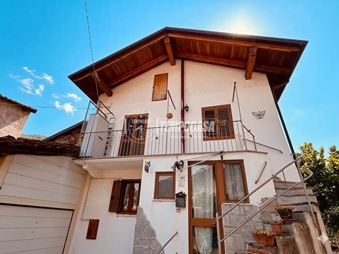 Casa trilocale in vendita in Via Moncurto, Almese