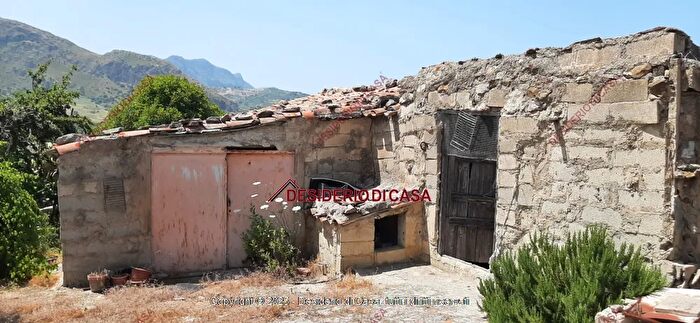 Casa quadrilocale in vendita in SS Km Caccamo Pa, Caccamo