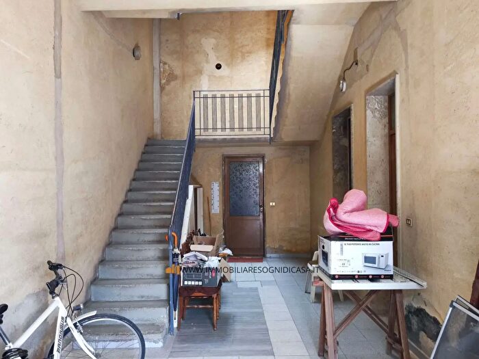 Casa con 19 locali in vendita in Mazara Del Vallo