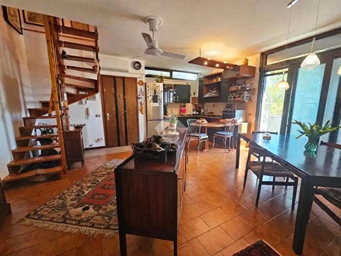 Appartamento quadrilocale in vendita in Via Presicci, Dolo