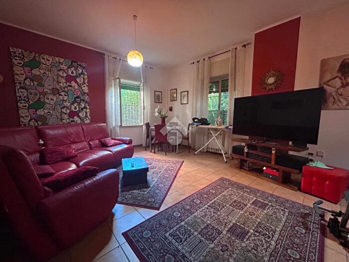 Appartamento quadrilocale in vendita in Via Emilio Capizzano, Cosenza