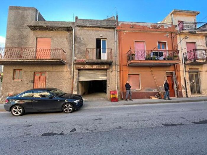 Casa trilocale in vendita in Via Nazionale, Terme Vigliatore