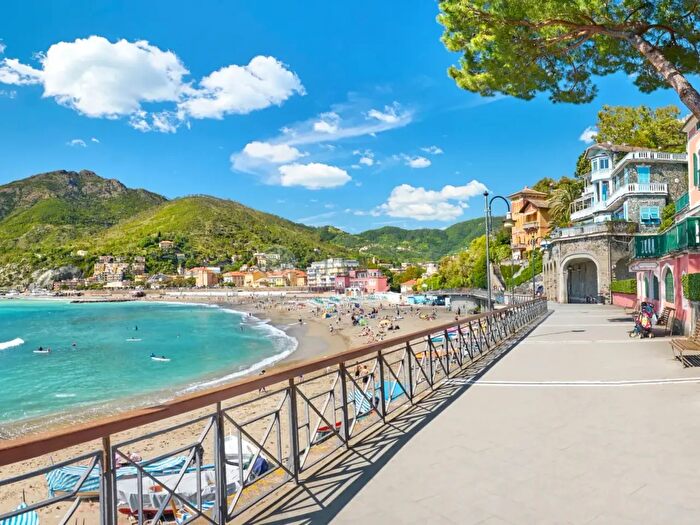 Appartamento quadrilocale in vendita in Levanto