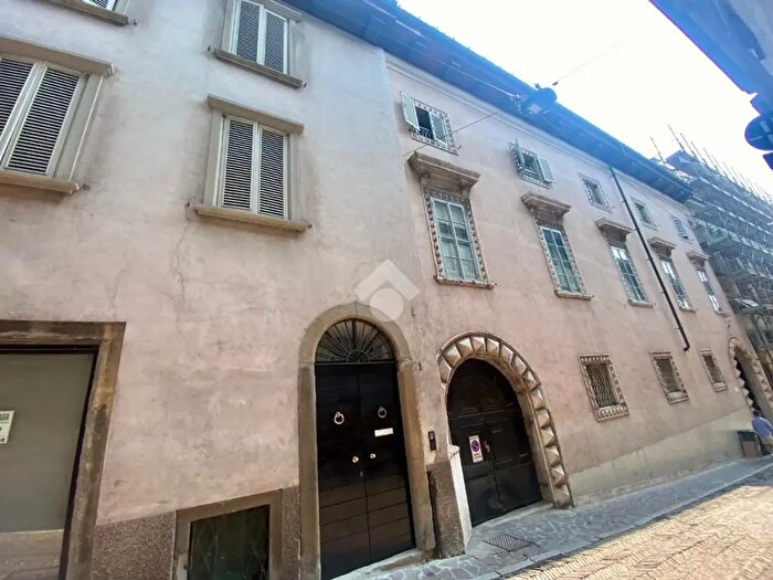 Appartamento monolocale in affitto in Via Pignolo, Bergamo