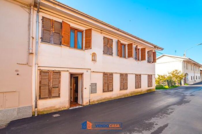 Casa bilocale in vendita in Via Giuseppe Garnery, Villafranca Piemonte