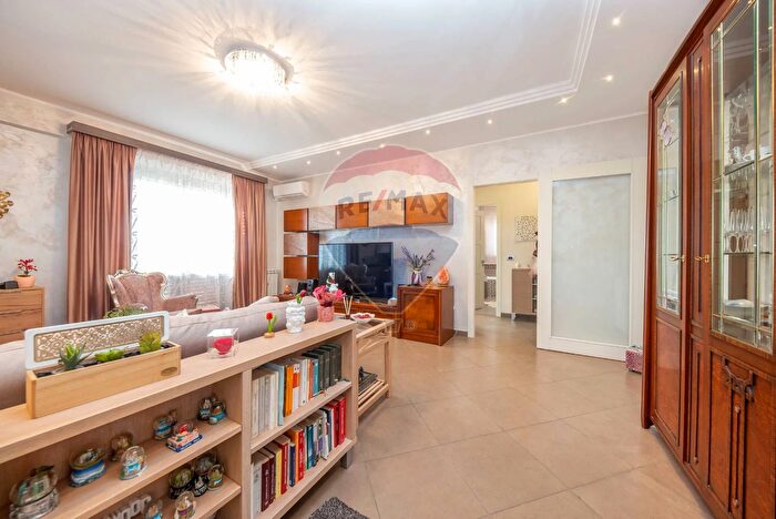 Appartamento quadrilocale in vendita in Via Emanuele Cutore, Gravina Di Catania