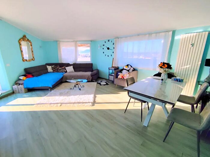 Appartamento con 5 locali in vendita in Via Trasimeno, Selvazzano Dentro