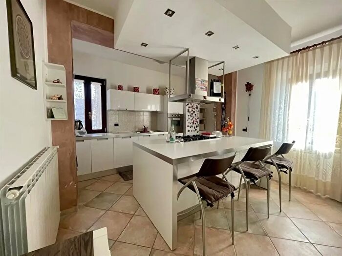 Appartamento trilocale in vendita in Via delle Vigne, Bodio Lomnago