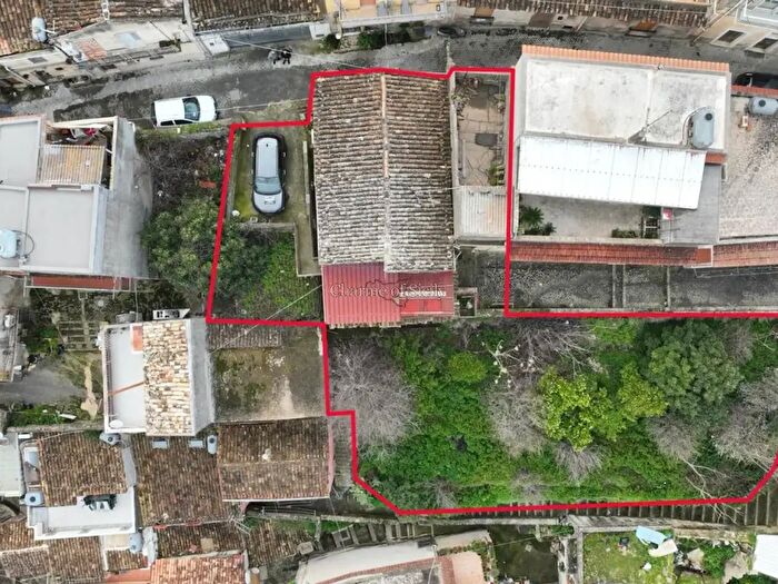 Casa quadrilocale in vendita in Modica