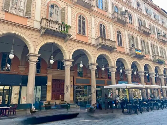 Appartamento trilocale in affitto in Via Giuseppe Garibaldi, Torino