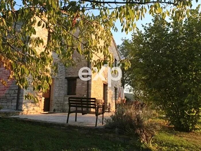 Appartamento con 5 locali in vendita in Cagli