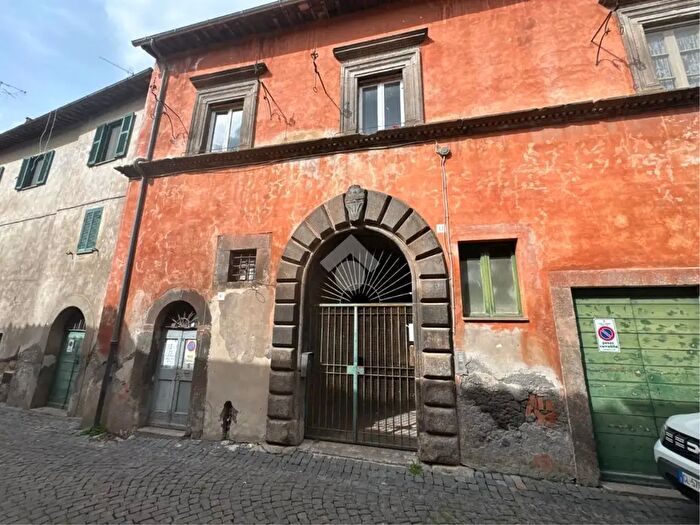 Appartamento quadrilocale in vendita in Via del Riuscello, Tuscania