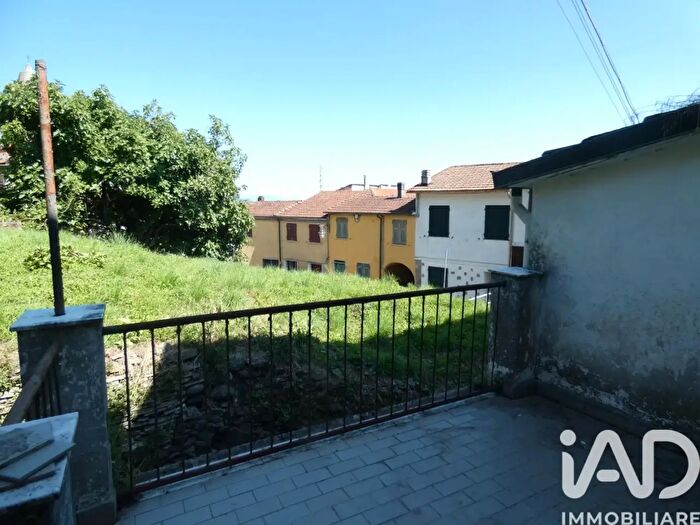 Casa con 5 locali in vendita in Via Quattro Novembre, Carro