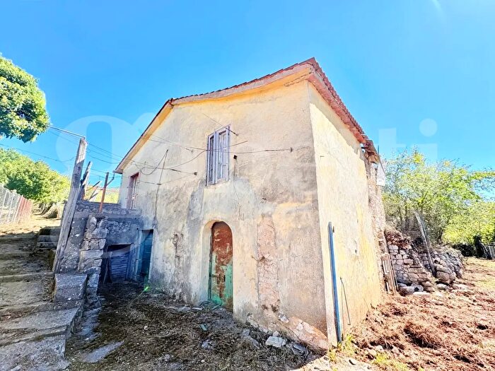 Casa quadrilocale in vendita in Via dell'Annunziata Snc, Carpineto Romano