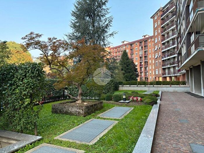 Appartamento bilocale in vendita in Via cesare battisti, Semicentro, Paderno Dugnano