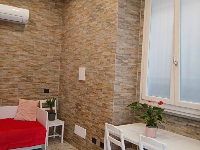 Appartamento bilocale in affitto in Viale XX Settembre, Stadio SantAntonio Marasio, Carrara