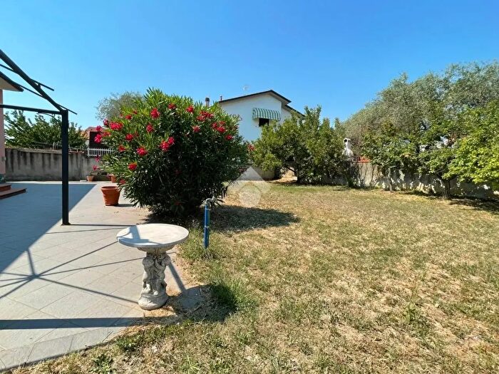 Casa con 5 locali in vendita in Via Fonda, Fosdinovo