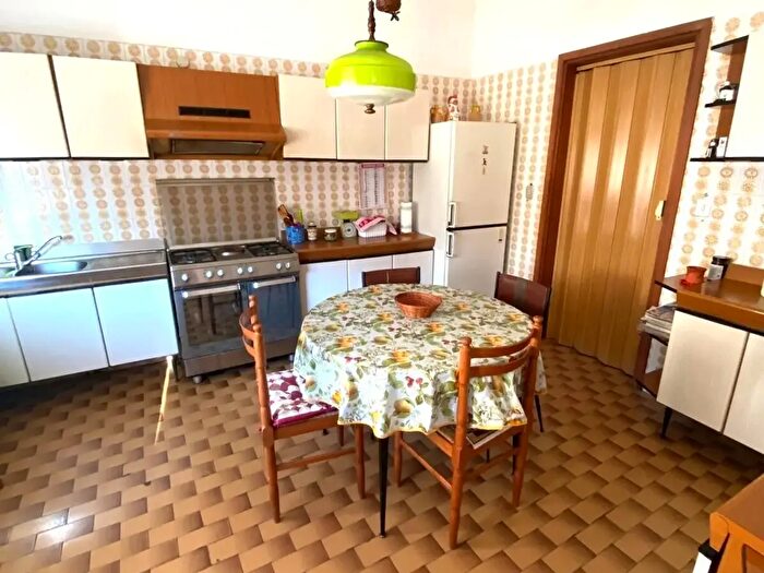 Appartamento quadrilocale in vendita in Via Alessandro Gambalunga, Rimini