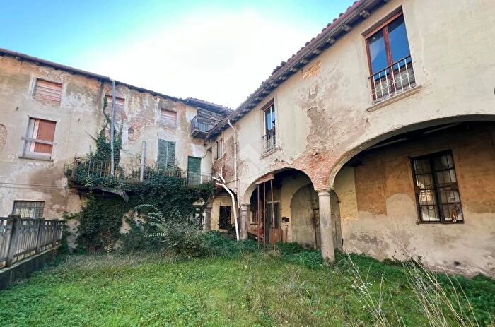 Casa trilocale in vendita in Via F Radaelli, Pontirolo Nuovo