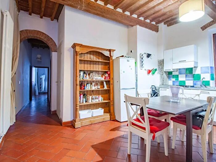 Appartamento con 5 locali in vendita in Pisa