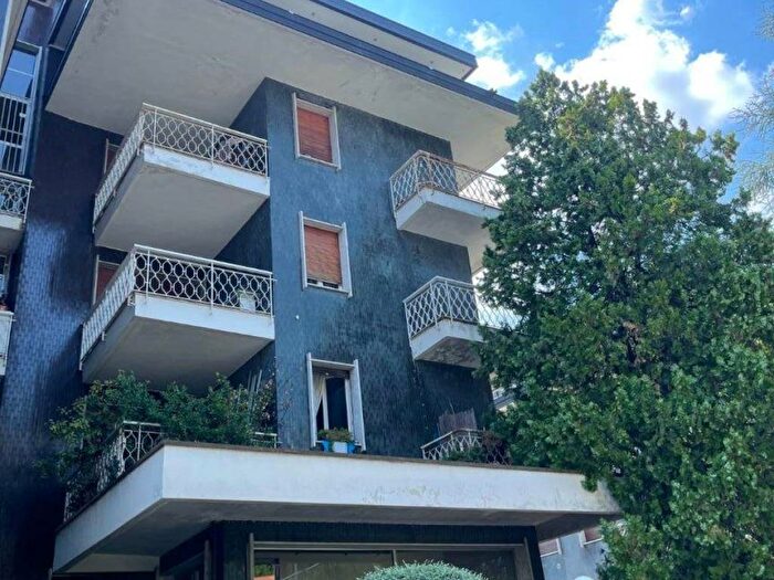 Appartamento bilocale in affitto in Via Stefano Legnani, Ippodromo San Gallo, Varese